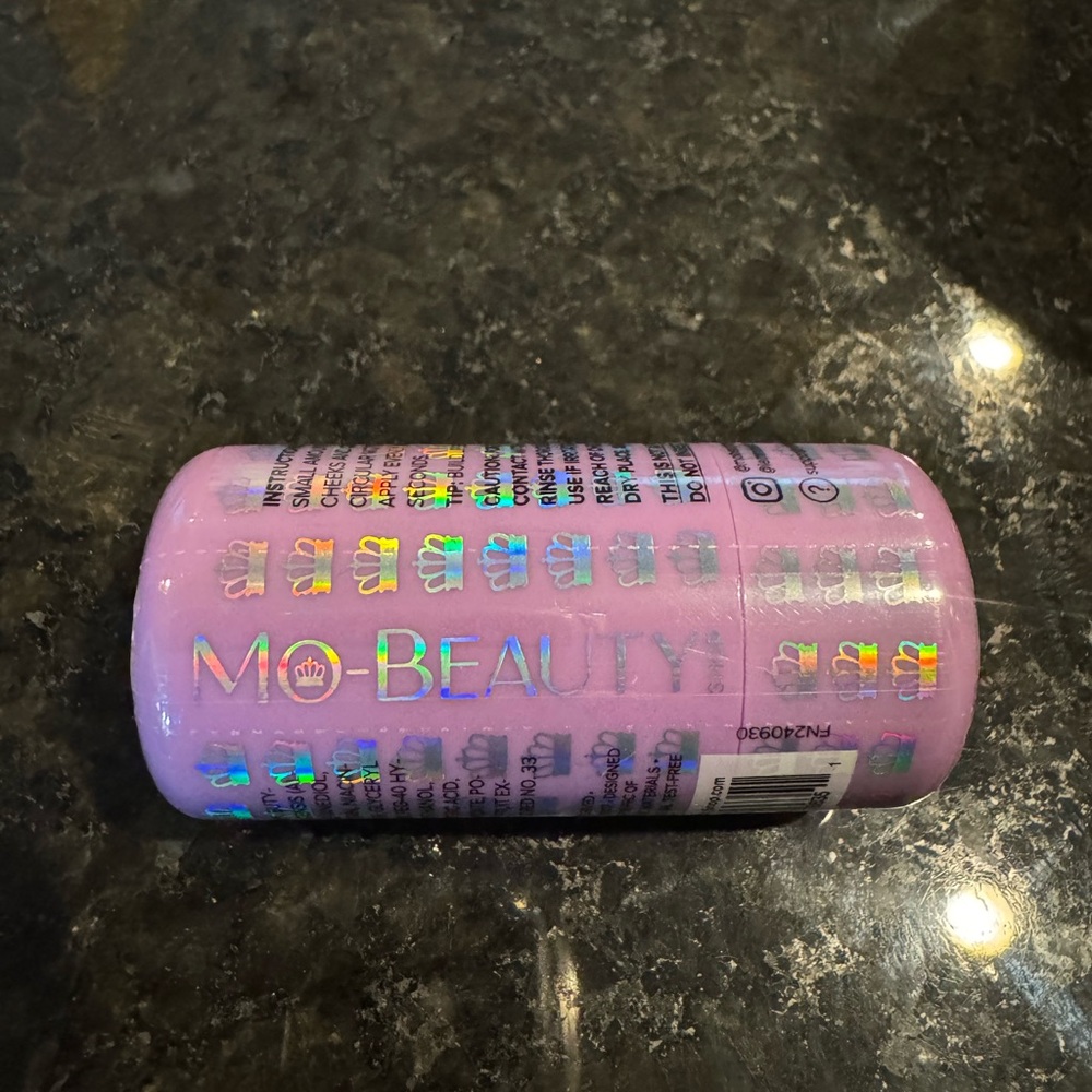 MO BEAUTY Blush + Lip Tint in Berry Crush